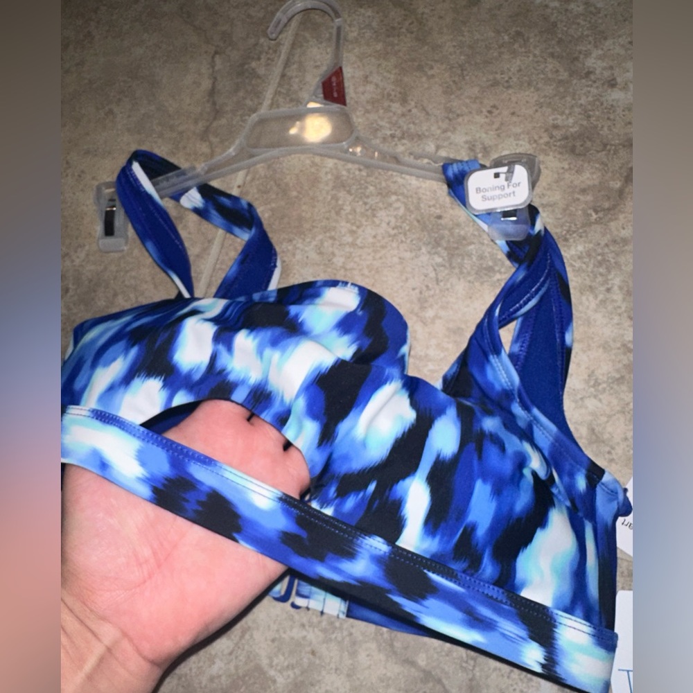 NWT time and true MIX & MATCH SWIM TOP blue 🌊 
DEEPEST DYE size small - Picture 6 of 7